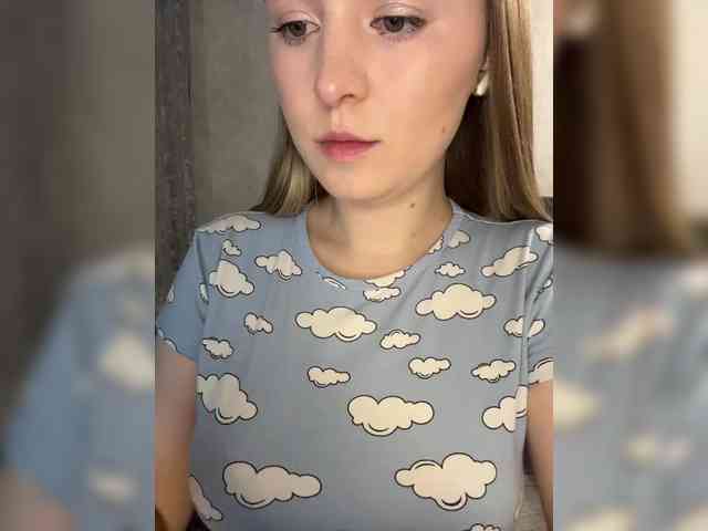 AlinaRay webcam