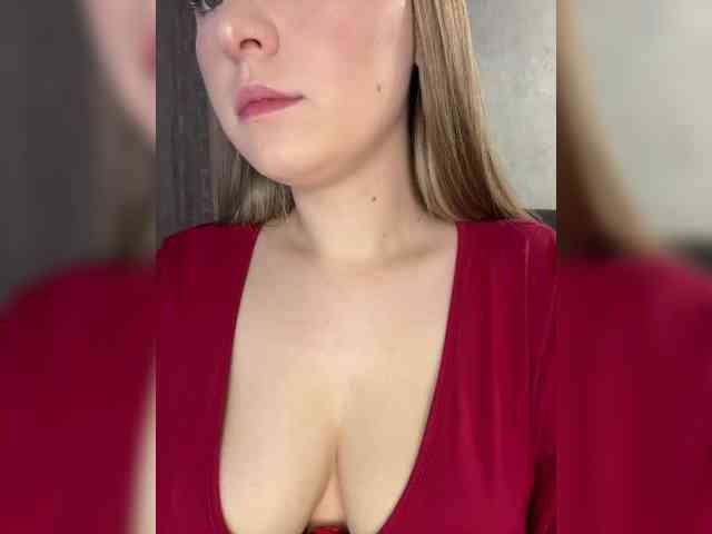 AlinaRay webcam