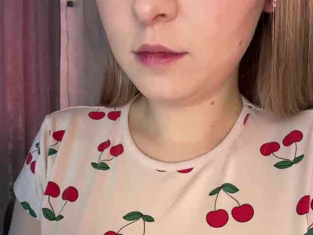 AlinaRay webcam