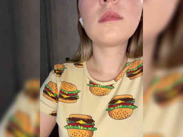 AlinaRay webcam