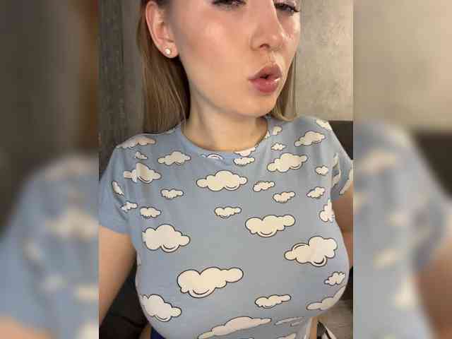 AlinaRay webcam