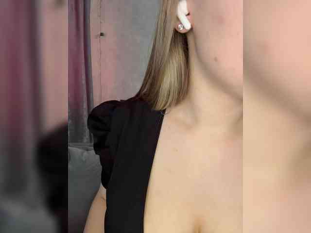 AlinaRay webcam
