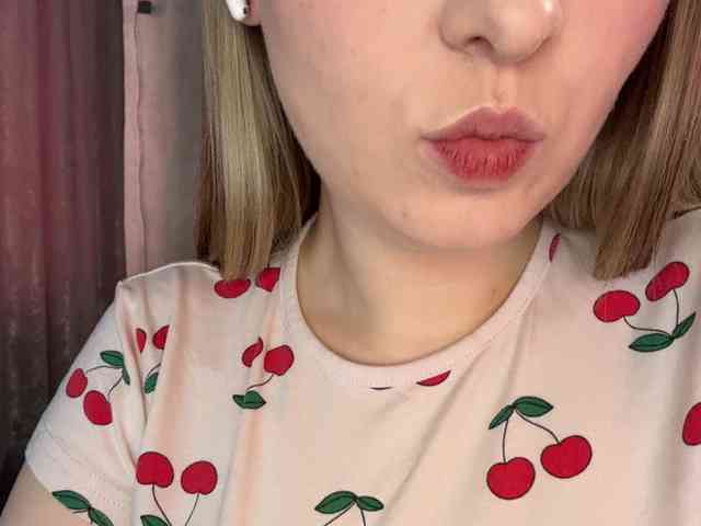 AlinaRay webcam