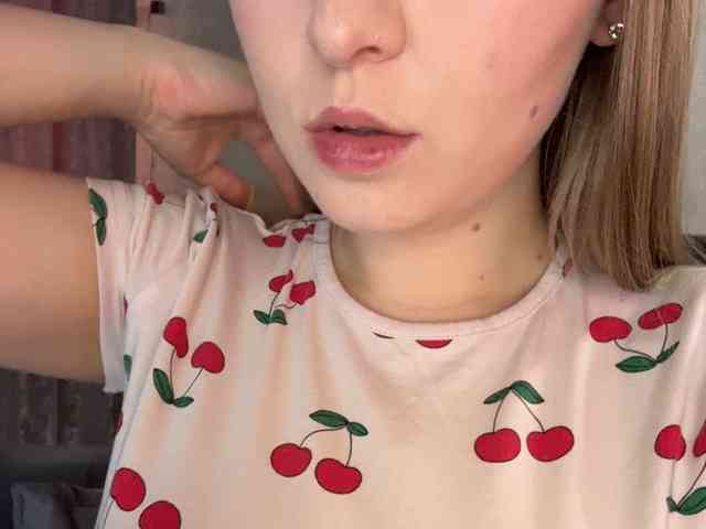 AlinaRay webcam