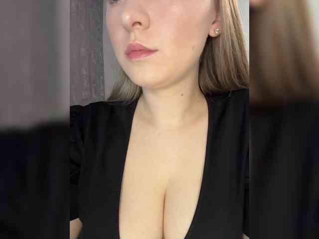 AlinaRay webcam