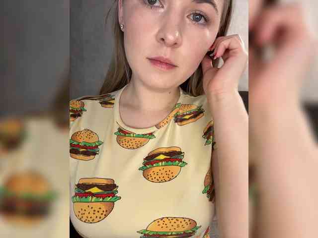 AlinaRay webcam