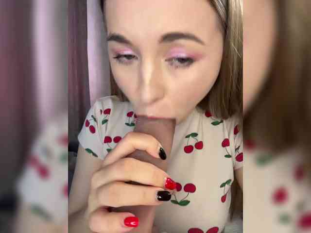 AlinaRay webcam