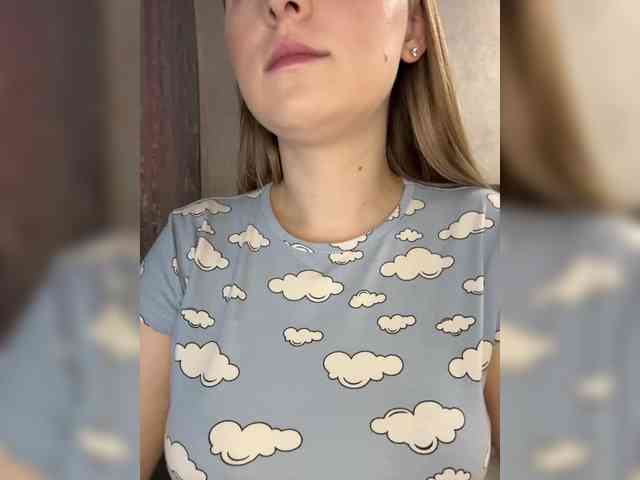 AlinaRay webcam