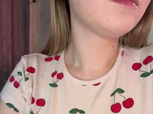 AlinaRay webcam