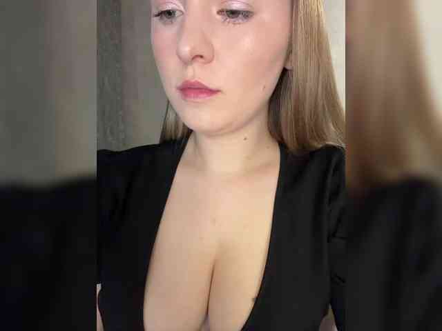 AlinaRay webcam