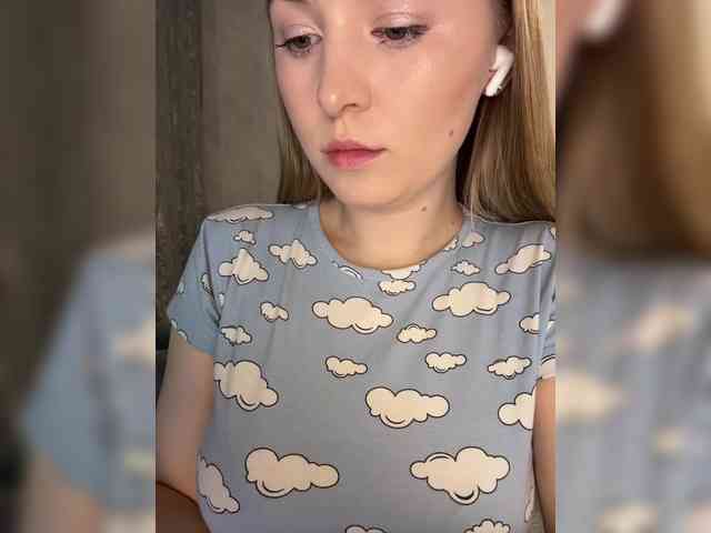 AlinaRay webcam