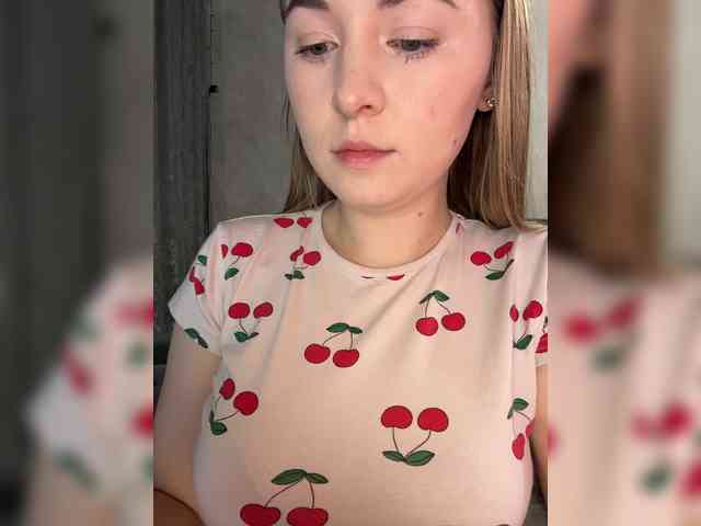 AlinaRay webcam
