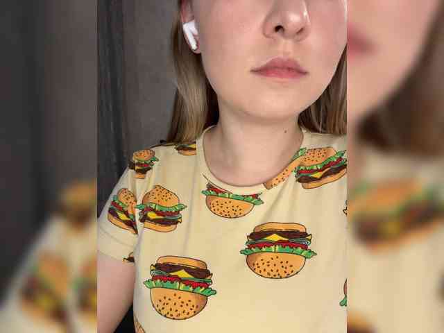 AlinaRay webcam