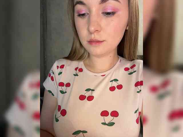 AlinaRay webcam