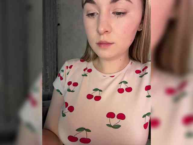 AlinaRay webcam