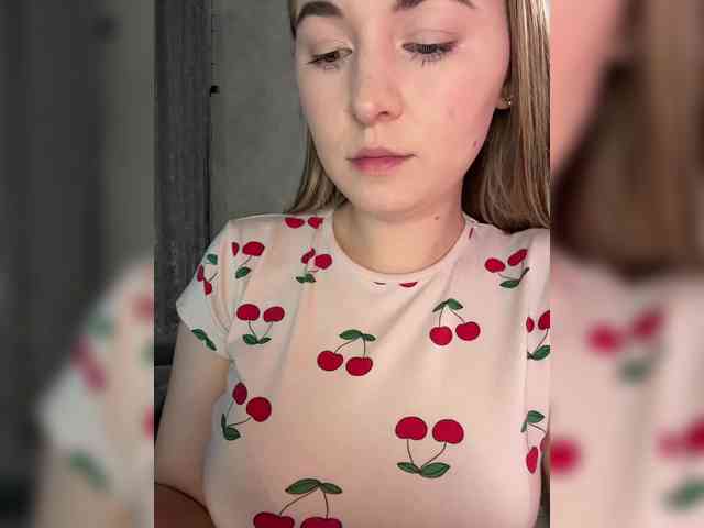 AlinaRay webcam