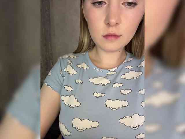 AlinaRay webcam
