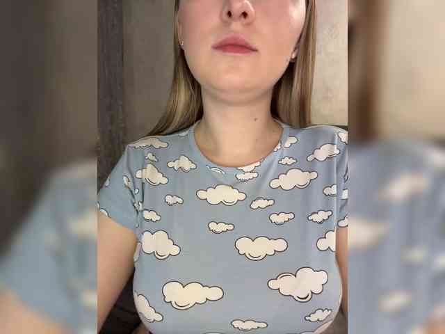 AlinaRay webcam