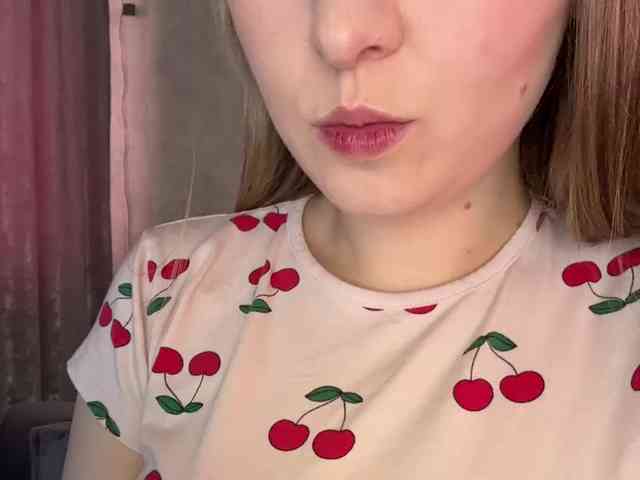 AlinaRay webcam