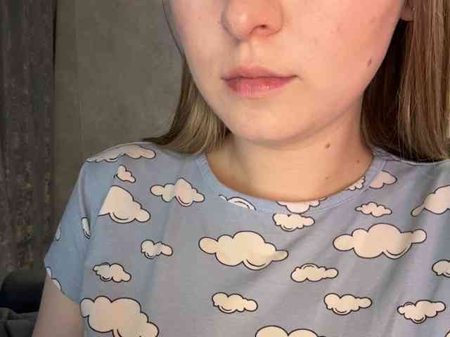 AlinaRay webcam
