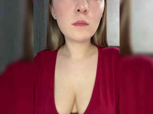 AlinaRay webcam