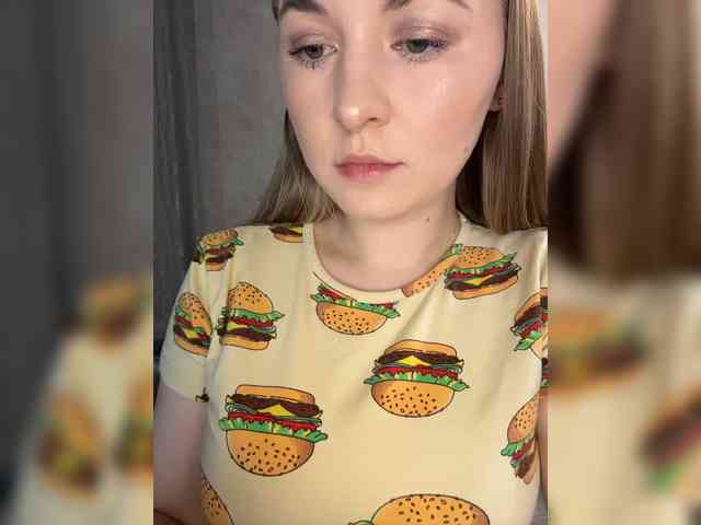AlinaRay webcam