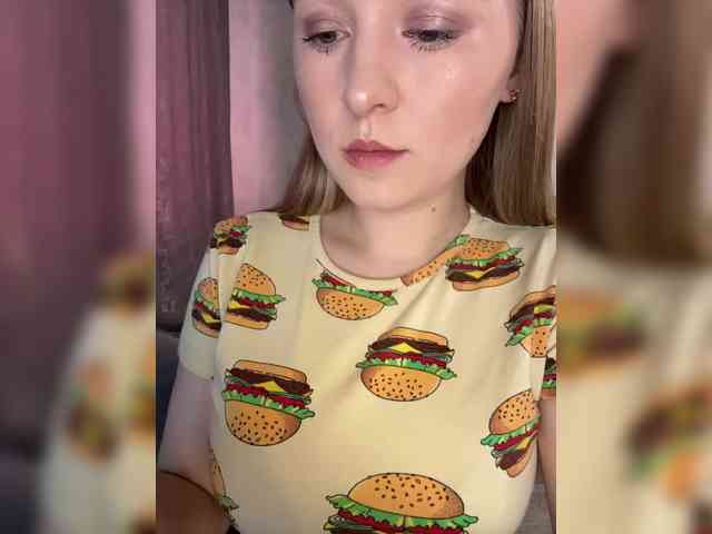 AlinaRay webcam