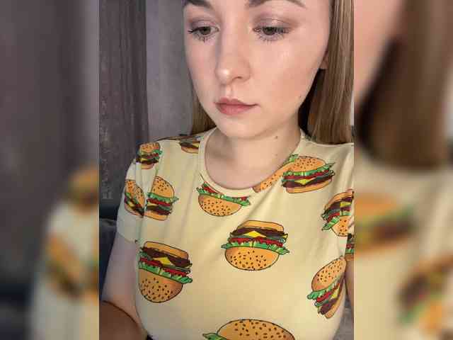 AlinaRay webcam