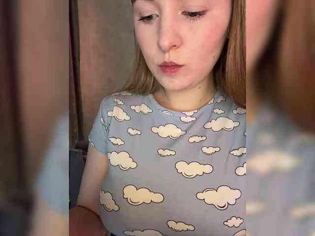 AlinaRay webcam