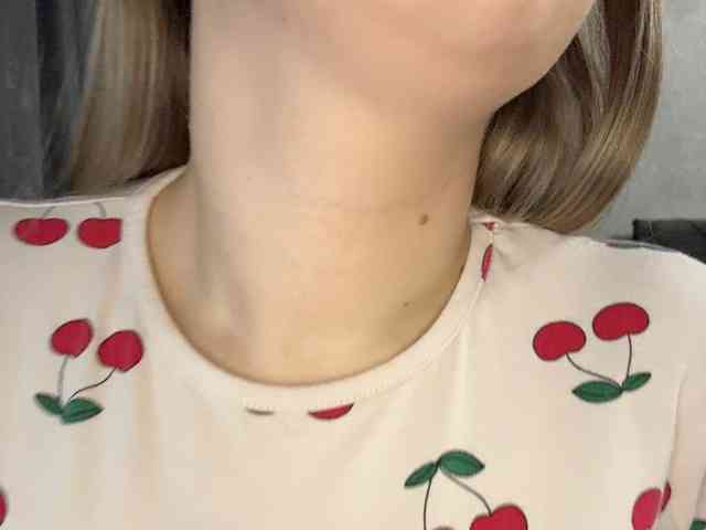 AlinaRay webcam