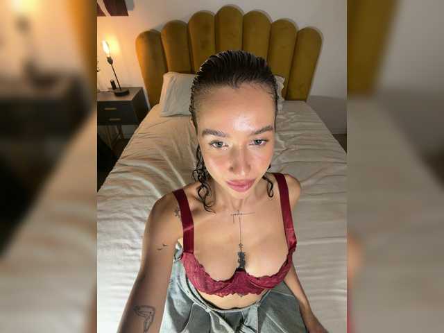 algraiv live cam on BongaCams