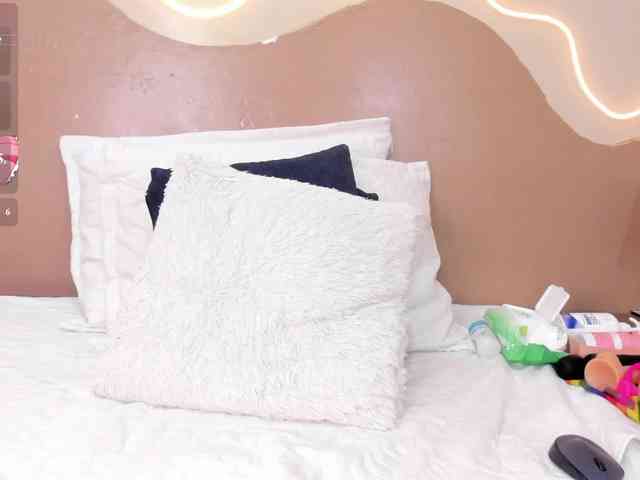 NatashaJurado webcam