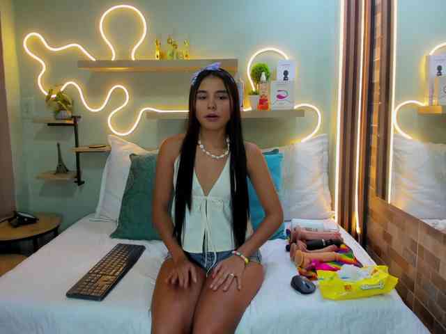 NatashaJurado webcam