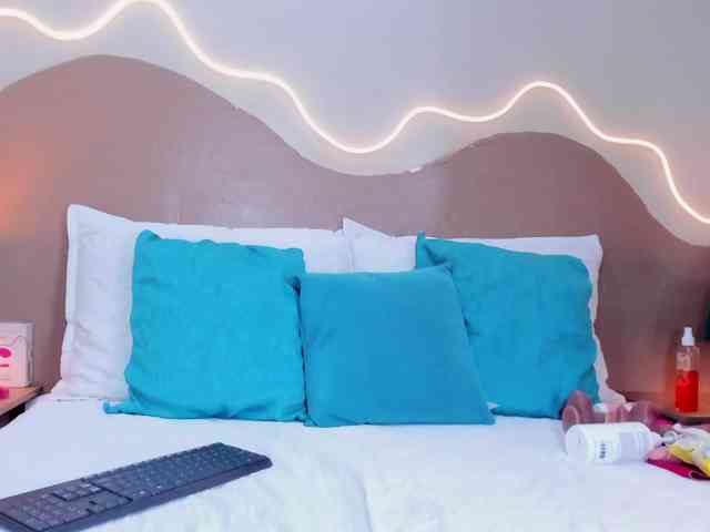 NatashaJurado webcam