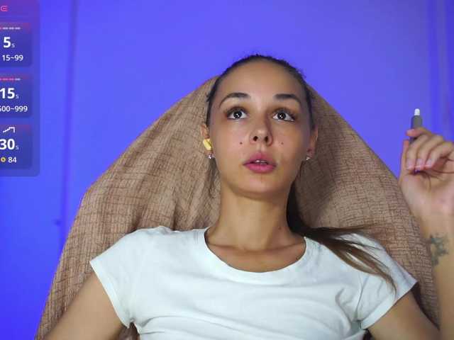 miss-bia live sex show