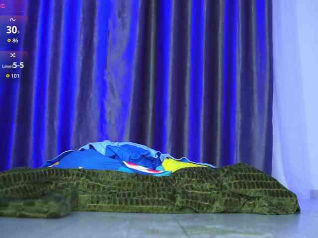 Miss-Bia webcam