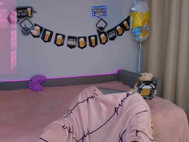 CherryCutee webcam