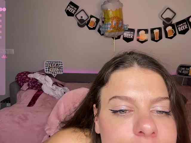 CherryCutee webcam