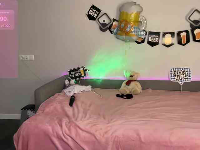 CherryCutee webcam