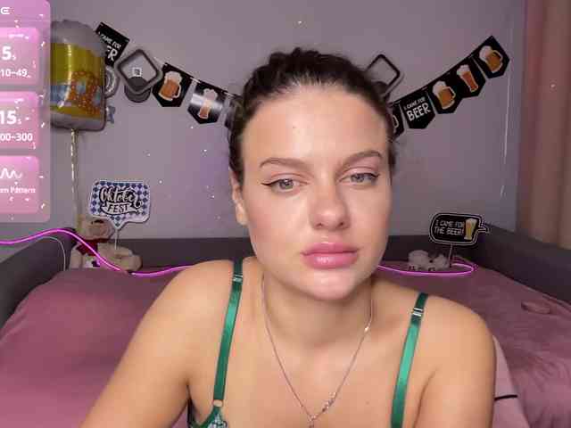 CherryCutee webcam