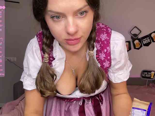 CherryCutee webcam