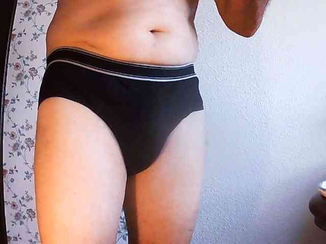 PAUL-fr Live Webcam on BongaCams