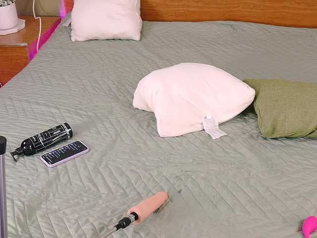 britneyfox's BongaCams show and profile