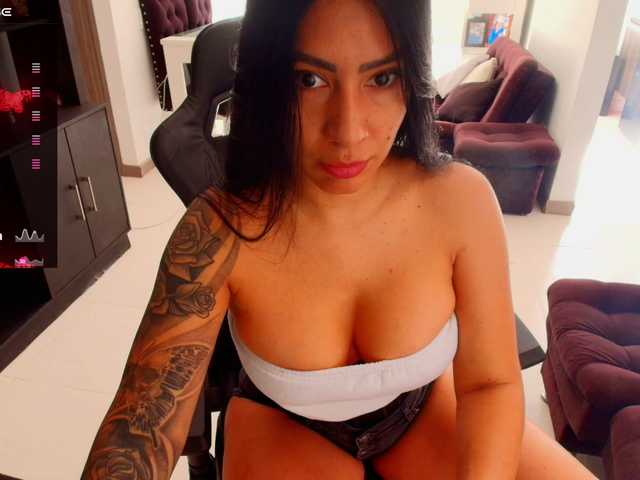 pamelafit live cam on BongaCams