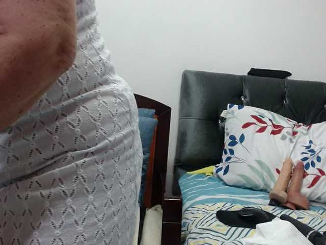 ViviannaJhonson live cam on BongaCams