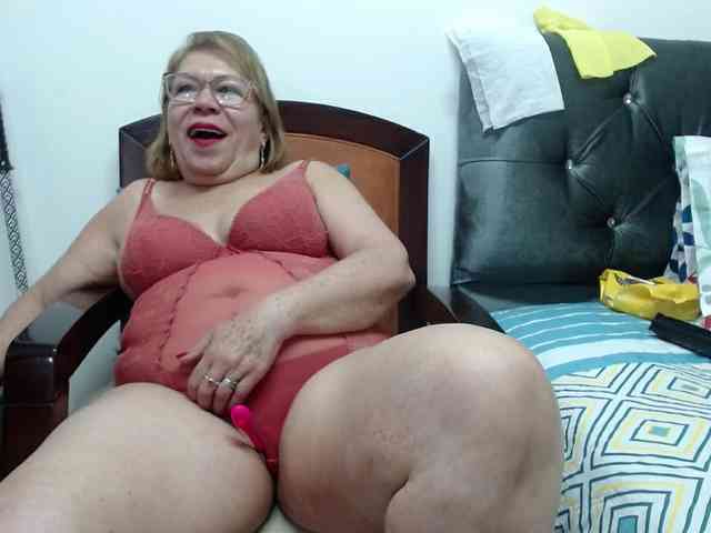 ViviannaJhonson webcam