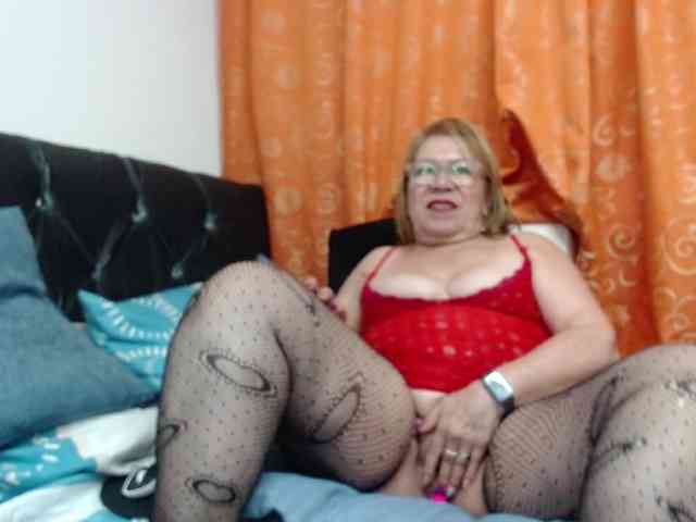 ViviannaJhonson webcam