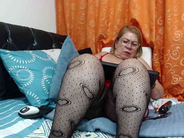 ViviannaJhonson webcam