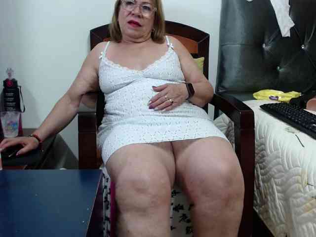 ViviannaJhonson webcam