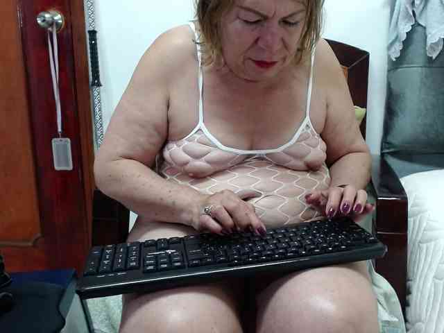 ViviannaJhonson webcam